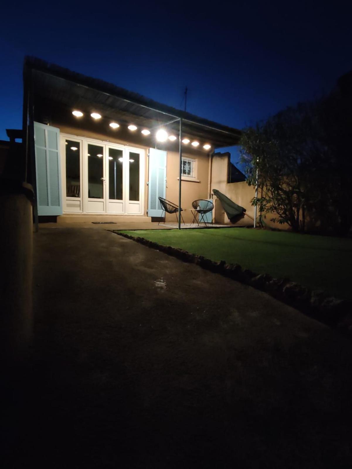 Studio Jardin Privatif 300M De La Plage Sainte-Maxime Bagian luar foto