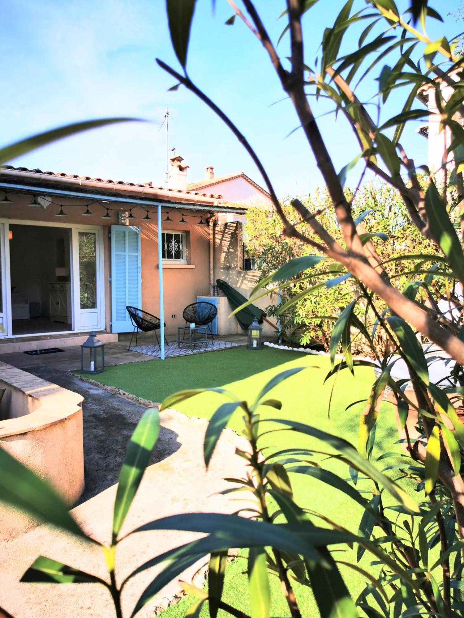 Studio Jardin Privatif 300M De La Plage Sainte-Maxime Bagian luar foto
